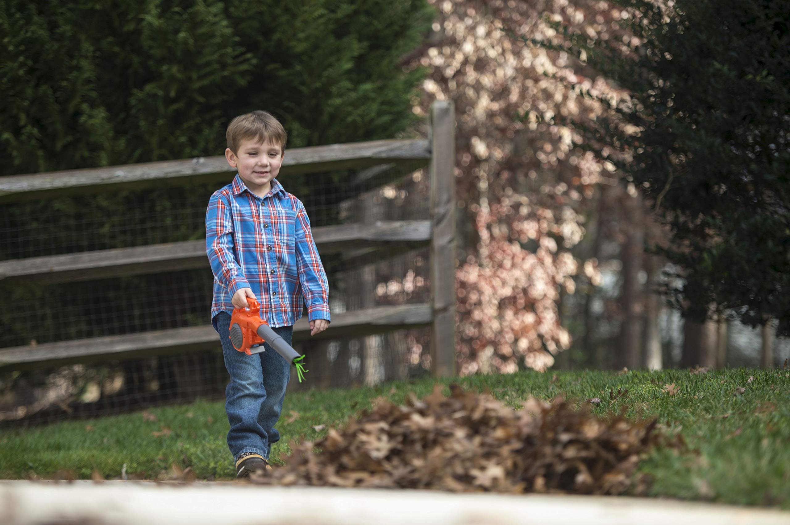 Husqvarna 125B Toy Leaf Blower, Light-Up Engine Makes Noise and Blows Out Real Air, Toddler Toys for Ages 3 and Up, Plastic, Orange/Gray, 589746402 - Image 3
