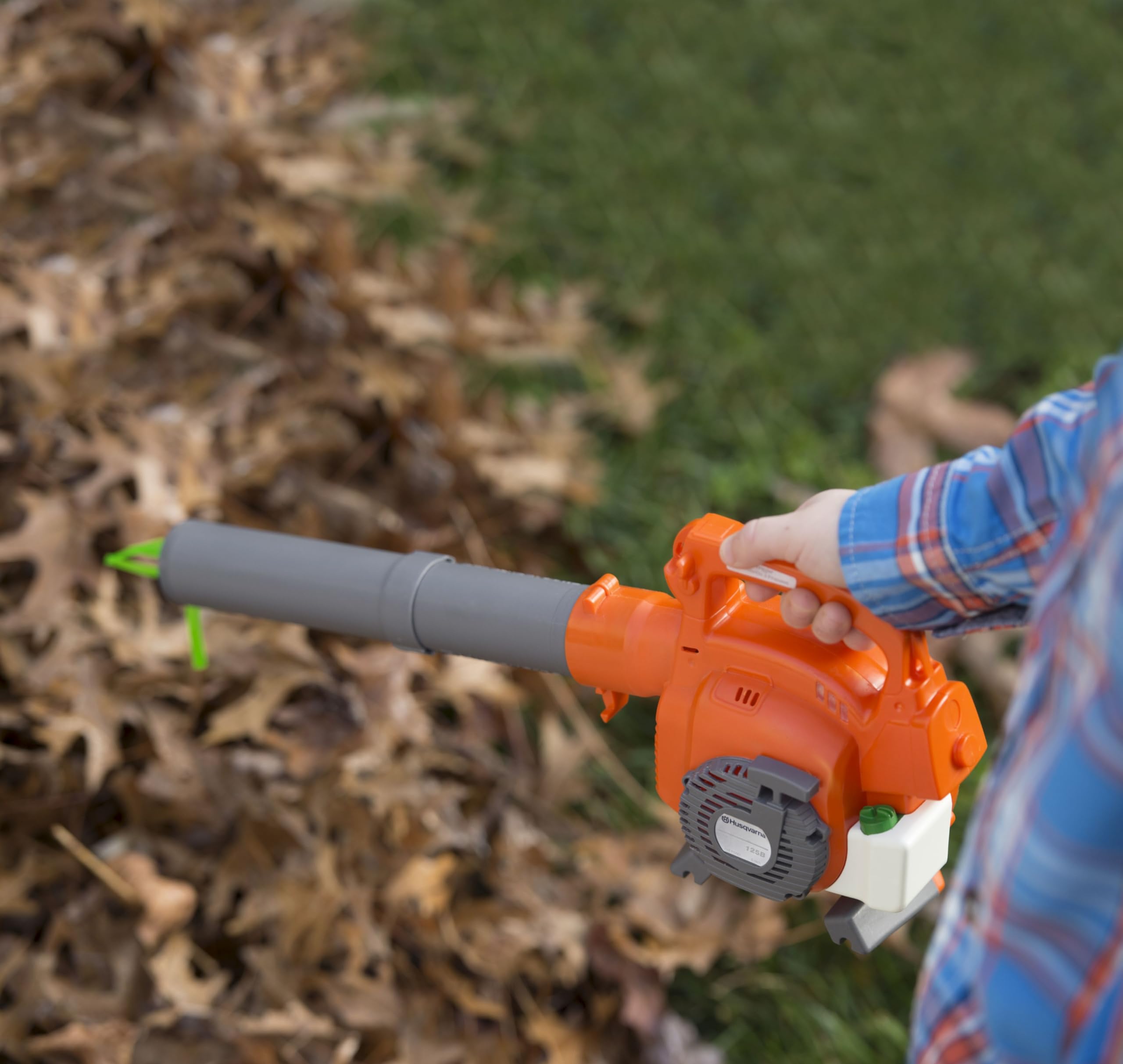 Husqvarna 125B Toy Leaf Blower, Light-Up Engine Makes Noise and Blows Out Real Air, Toddler Toys for Ages 3 and Up, Plastic, Orange/Gray, 589746402 - Image 4