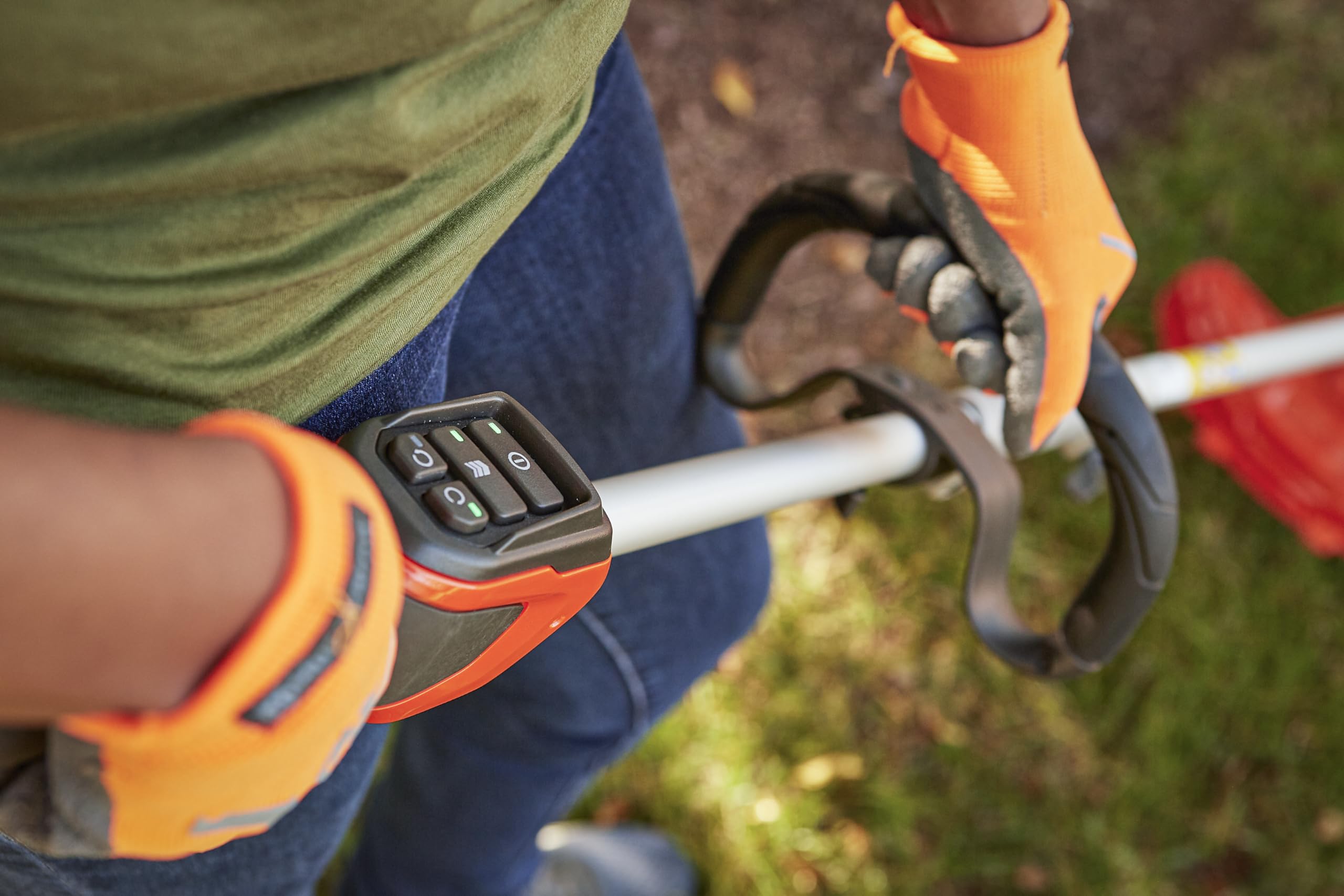 Husqvarna 220iL Cordless String Trimmer with 4 Ah Battery and Charger, 16-Inch Straight Shaft Electric Weed Eater with Dual-Direction Trimmer Head to Change Cutting Direction - Image 6