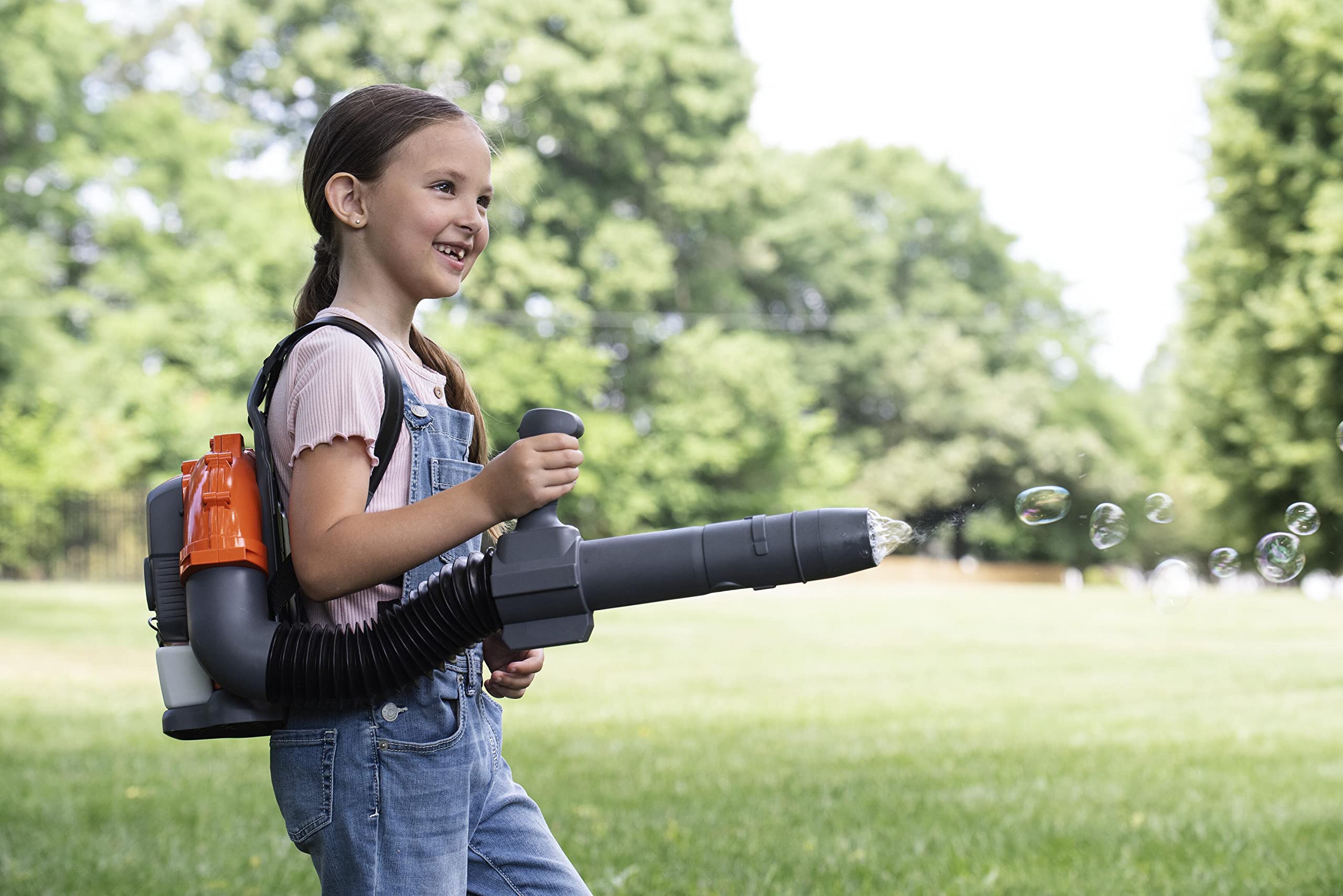 Husqvarna Toy Bubble Backpack Leaf Blower, 531099401 - Image 5